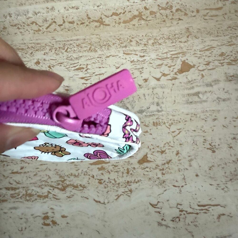 Aloha collection c Hello Kitty lil cutie Hello Kitty icons print. Hawaii exclusi - Picture 6 of 11